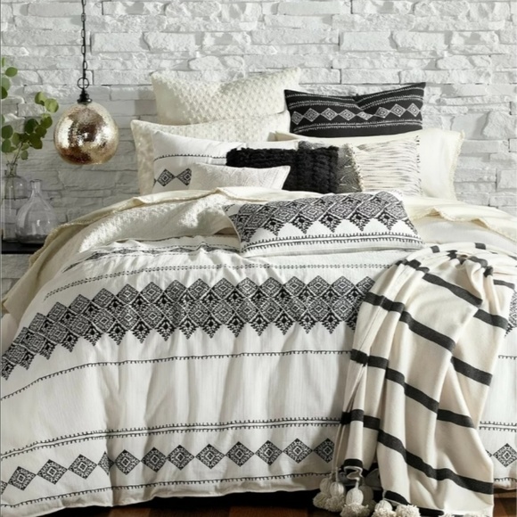 Lucky Brand Bedding 3pc Embroidered Ikat King Comforter Poshmark
